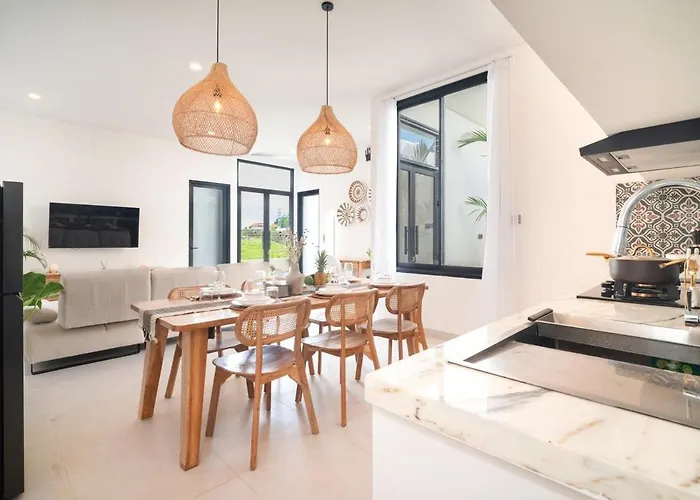 Luxury 2br Pool Ricefield Views 别墅 *